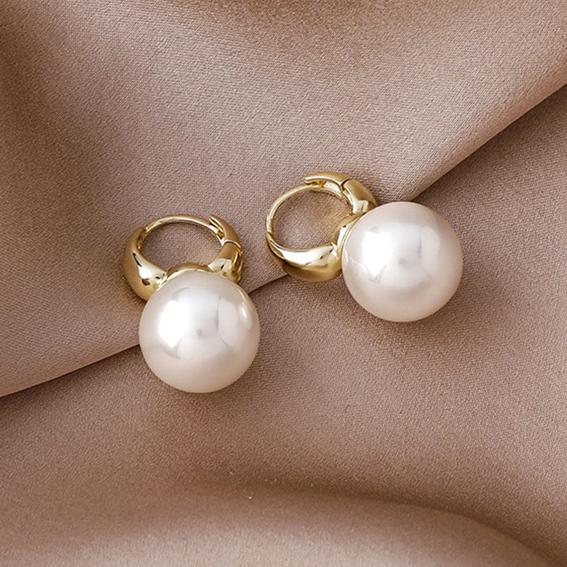 Vintage Pearl Women's Earrings for Everyday Wear